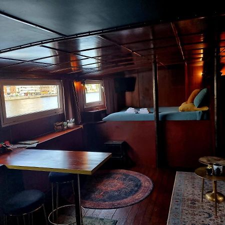 La Cabine Du Capitaine Льеж Экстерьер фото